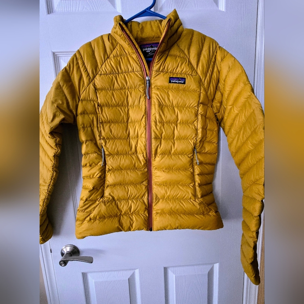 EUC Patagonia Women's Down Sweater Jacket Sz. Medium